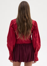 Load image into Gallery viewer, CHRISTINA SHIRT RED SUNSETGO

