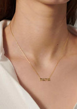Load image into Gallery viewer, Mama Necklace Gold SPARKLING WISHES
