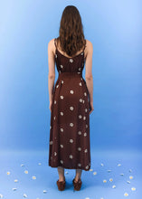 Load image into Gallery viewer, DAISY DRESS BROWN ARPYES
