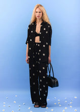 Load image into Gallery viewer, DAISY PANTS BLACK ARPYES
