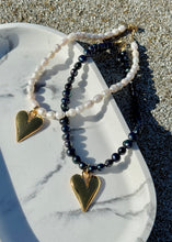 Load image into Gallery viewer, PEARL NECKLACE GOLD HEART
