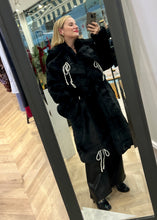 Load image into Gallery viewer, LONG FAUX COAT MILKWHITE

